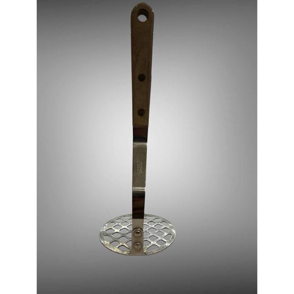 Robinson Stainless Steel Potato Masher Wood Handle Grid Head - Picture 6 of 6